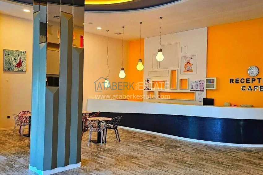 Apartament 2+1 na pierwszej linii w Alanyi, dzielnica Kargicak — meble, boczny widok na morze 35 