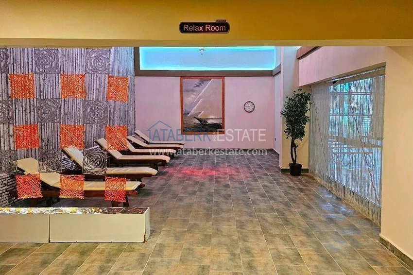 Apartament 2+1 na pierwszej linii w Alanyi, dzielnica Kargicak — meble, boczny widok na morze 42 