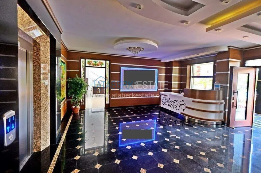 Apartament 1+1 w centrum Mahmutlar — meble, przeszklony balkon, 200 metrów od morza  14 