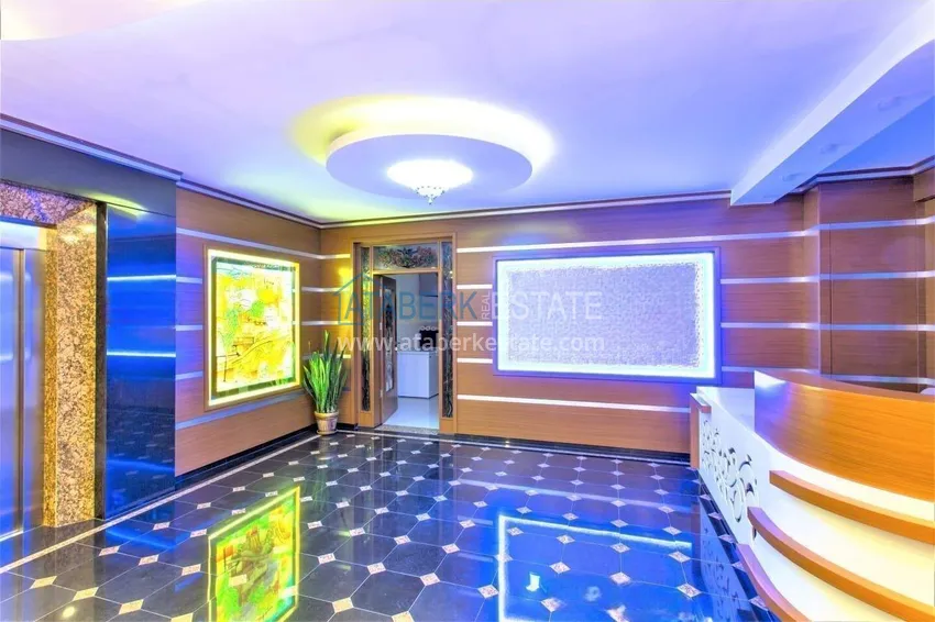 Apartament 1+1 w centrum Mahmutlar — meble, przeszklony balkon, 200 metrów od morza  15 