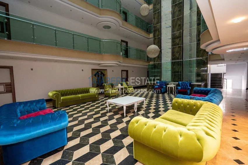 Apartament 1+1 w centrum Mahmutlar — meble, przeszklony balkon, 200 metrów od morza  17 
