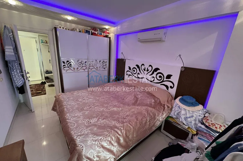 Kupuj  Apartament 1+1 w centrum Mahmutlar — meble, przeszklony balkon, 200 metrów od morza  16 