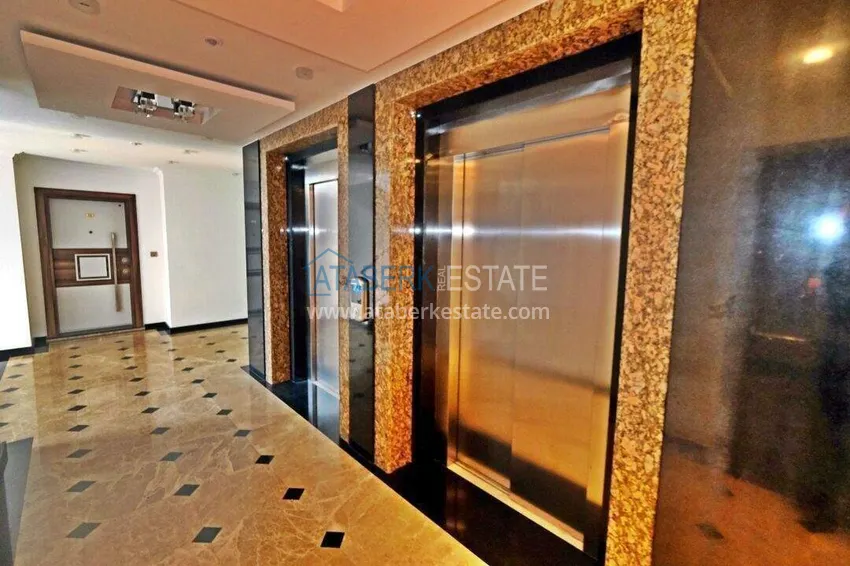 Apartament 1+1 w centrum Mahmutlar — meble, przeszklony balkon, 200 metrów od morza  21 