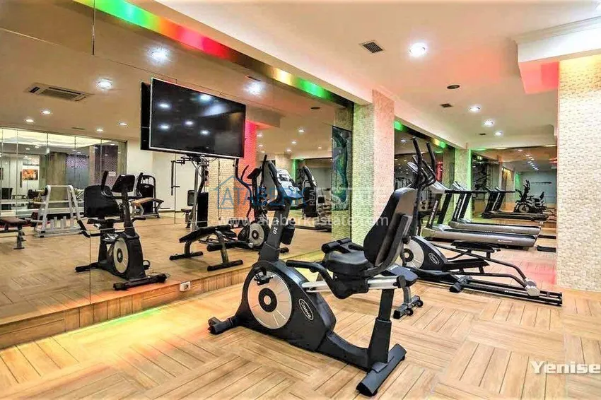 Apartament 1+1 w centrum Mahmutlar — meble, przeszklony balkon, 200 metrów od morza  26 