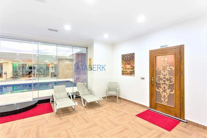 Apartament 1+1 w centrum Mahmutlar — meble, przeszklony balkon, 200 metrów od morza  31 