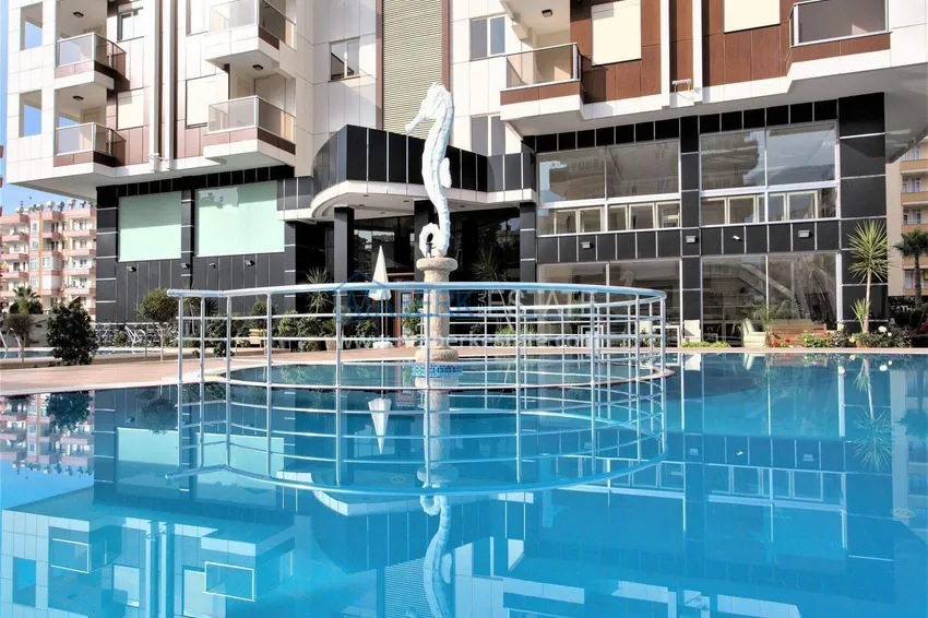 Apartament 1+1 w centrum Mahmutlar — meble, przeszklony balkon, 200 metrów od morza  6 