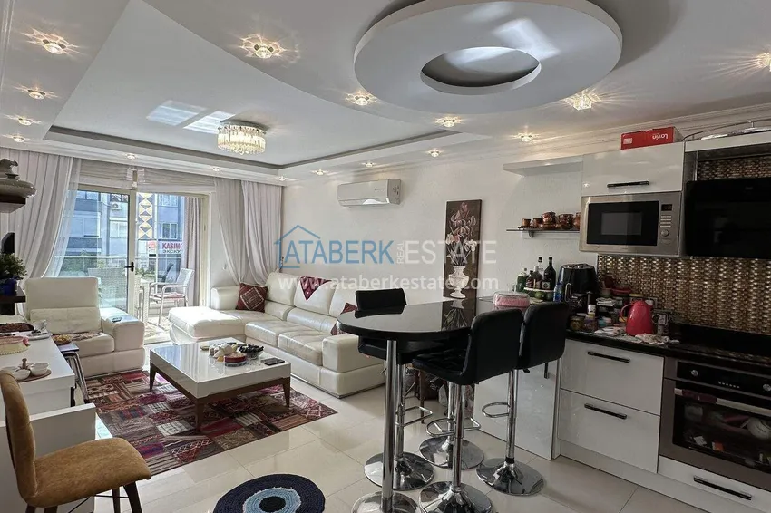 Kupuj  Apartament 1+1 w centrum Mahmutlar — meble, przeszklony balkon, 200 metrów od morza  7 