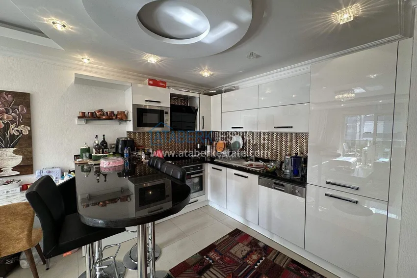 Kupuj  Apartament 1+1 w centrum Mahmutlar — meble, przeszklony balkon, 200 metrów od morza  8 