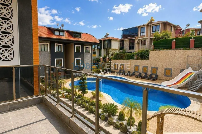 Kupuj  Apartament na pobyt w centrum Alanyi - dwupoziomowy taras 2+1 w kompleksie klasy komfortowej 11 