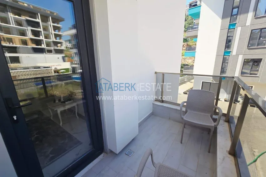 Kupuj  Apartament 1+1 w centrum Alanyi — umeblowany przez właściciela, plaża Kleopatra 12 