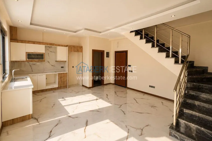 Kupuj  Apartament na pobyt w centrum Alanyi - dwupoziomowy taras 2+1 w kompleksie klasy komfortowej 2 