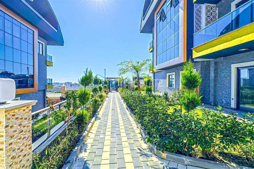 Apartament na pobyt w centrum Alanyi - dwupoziomowy taras 2+1 w kompleksie klasy komfortowej 3 