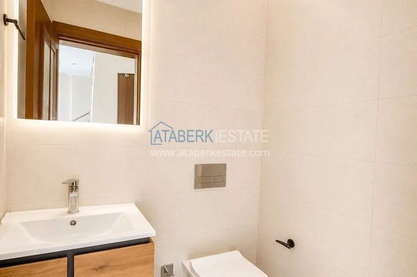 Kupuj  Apartament na pobyt w centrum Alanyi - dwupoziomowy taras 2+1 w kompleksie klasy komfortowej 4 