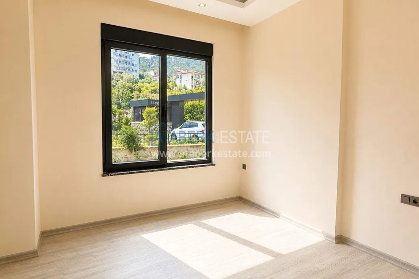 Kupuj  Apartament na pobyt w centrum Alanyi - dwupoziomowy taras 2+1 w kompleksie klasy komfortowej 5 