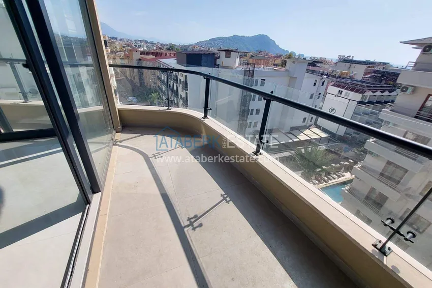 Kupuj  Apartament 1+1 w centrum Alanyi - z widokiem na morze i fortecę, plaża Kleopatra 12 