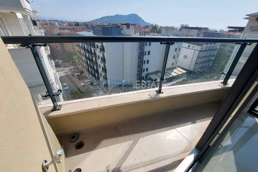 Kupuj  Apartament 1+1 w centrum Alanyi - z widokiem na morze i fortecę, plaża Kleopatra 14 