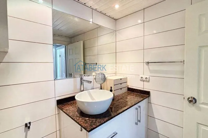 Kupuj  Apartament 2+1 w centrum Alanyi — meble, widok na góry, przeszklony balkon, plaża Kleopatra  15 