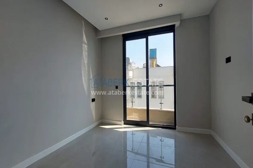 Kupuj  Apartament 1+1 w centrum Alanyi - z widokiem na morze i fortecę, plaża Kleopatra 8 