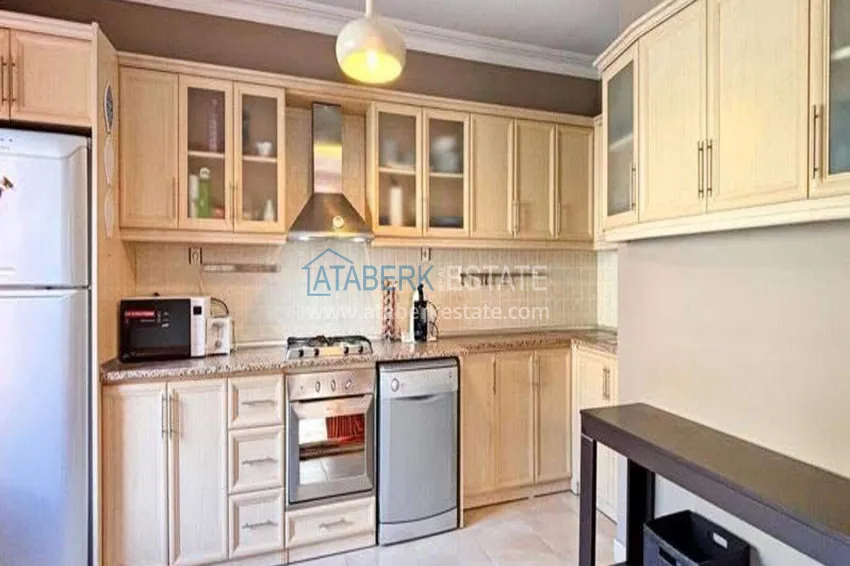 Kupuj  Apartament 2+1 w centrum Alanyi — meble, widok na góry, przeszklony balkon, plaża Kleopatra  9 