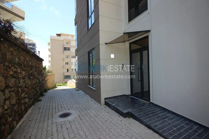 Tani apartament 1+1 w Mahmutlar - umeblowany i z widokiem na góry 9 
