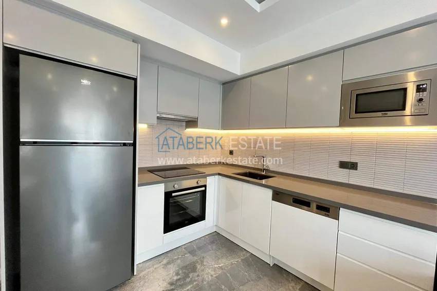 Kupuj  Apartament 2+1 w centrum Alanyi - Plaża Kleopatra, 650 metrów  2 