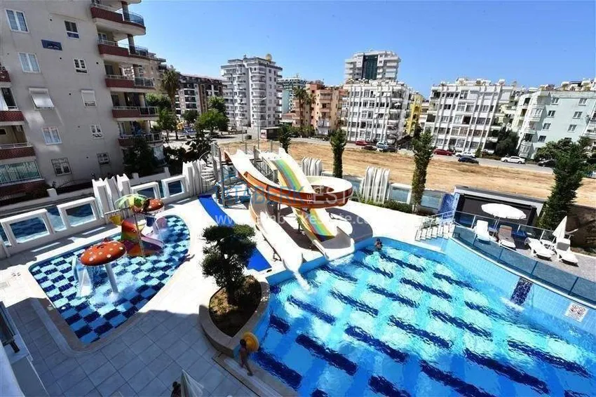 Apartament 2+1 w Mahmutlar - umeblowany i z przeszklonym balkonem  2 