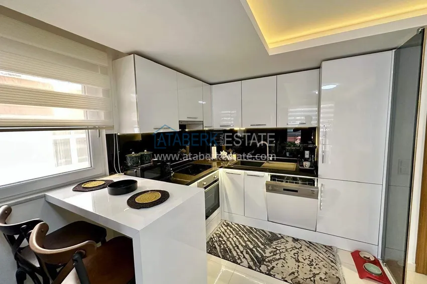 Kupuj  Nieruchomość w centrum Alanyi - apartament 1+1 z nowymi meblami, plaża Keykubat 3 