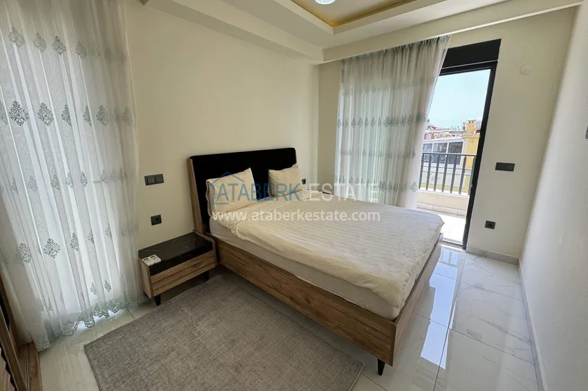 Kupuj  Penthouse w centrum Alanyi - 2+1 umeblowane, plaża Kleopatra 12 