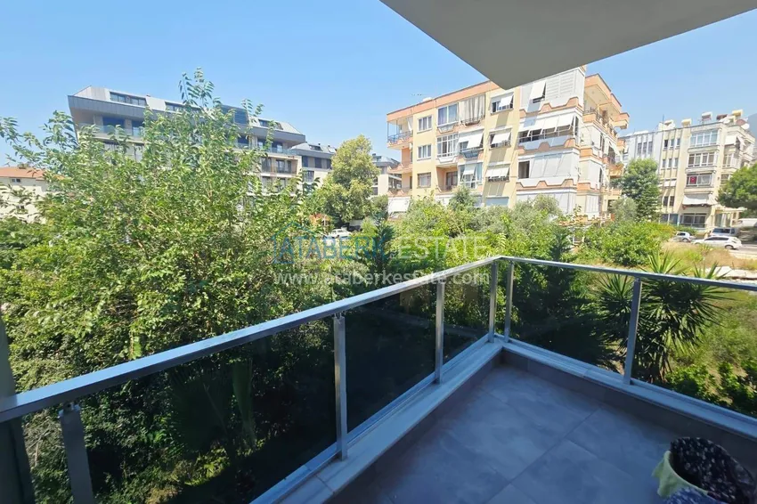 Kupuj  Apartament na zezwolenie na pobyt w centrum Alanyi - 1+1 w okazyjnej cenie, plaża Keykubat 13 