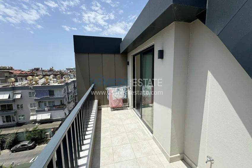 Kupuj  Penthouse w centrum Alanyi - 2+1 umeblowane, plaża Kleopatra 15 