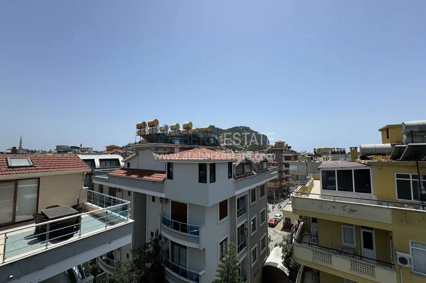 Kupuj  Penthouse w centrum Alanyi - 2+1 umeblowane, plaża Kleopatra 17 