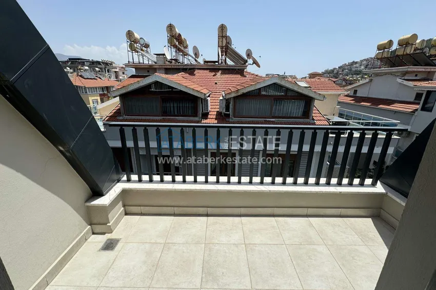 Kupuj  Penthouse w centrum Alanyi - 2+1 umeblowane, plaża Kleopatra 18 