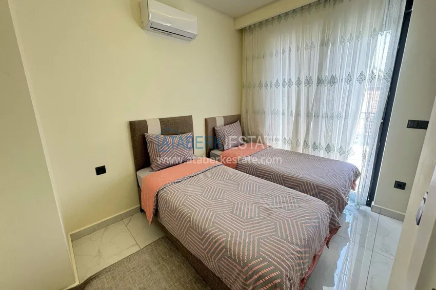 Kupuj  Penthouse w centrum Alanyi - 2+1 umeblowane, plaża Kleopatra 20 