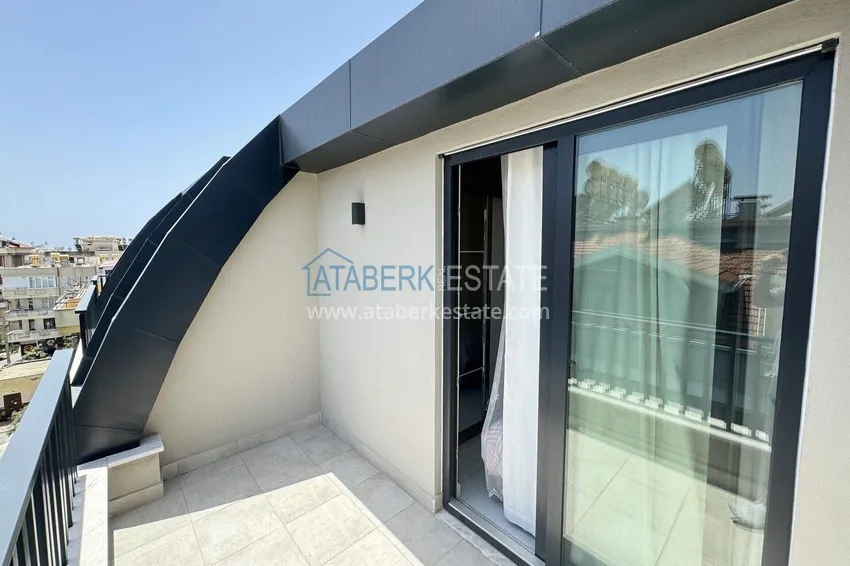 Kupuj  Penthouse w centrum Alanyi - 2+1 umeblowane, plaża Kleopatra 23 