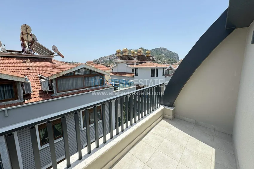 Kupuj  Penthouse w centrum Alanyi - 2+1 umeblowane, plaża Kleopatra 24 