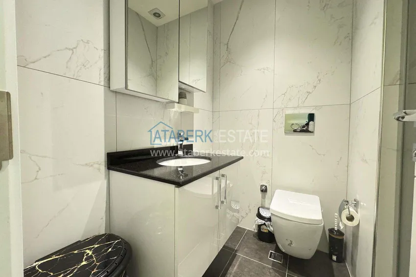 Kupuj  Penthouse w centrum Alanyi - 2+1 umeblowane, plaża Kleopatra 28 