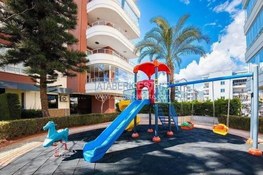 Apartament 2+1 na zezwolenie na pobyt w Alanyi, dzielnica Tosmur - meble, widoki na góry i morze 11 