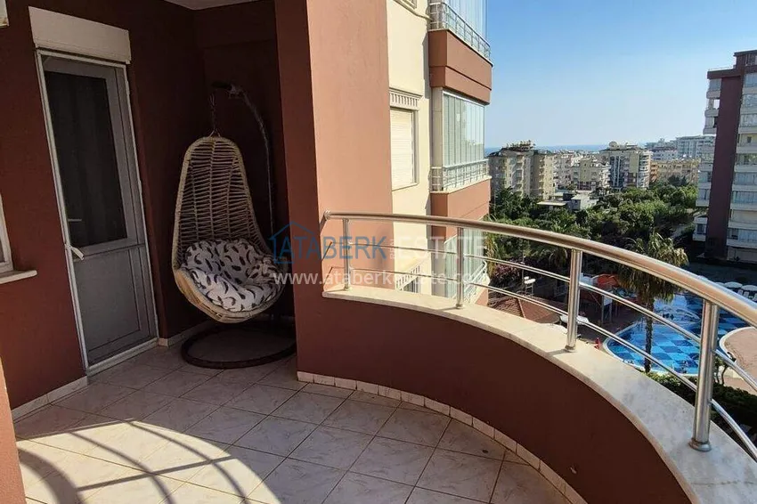 Kupuj  Apartament 2+1 na zezwolenie na pobyt w Alanyi, dzielnica Tosmur - meble, widoki na góry i morze 14 
