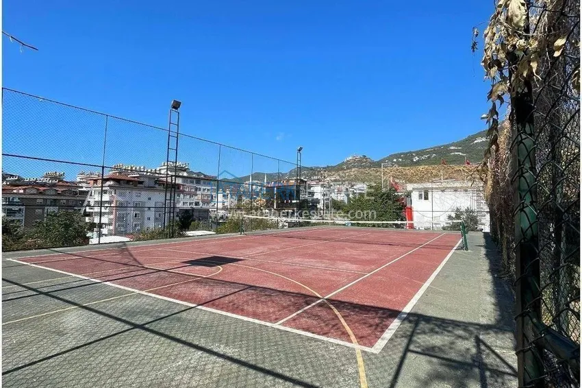 Apartament 1+1 w Alanya, dzielnica Cikcilli - umeblowany i z widokiem na morze, przeszklony balkon  10 