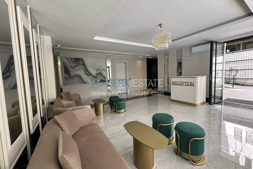 2+1 duplex w centrum Alanyi, plaża Kleopatra — kompleks z licencją wynajmu 15 