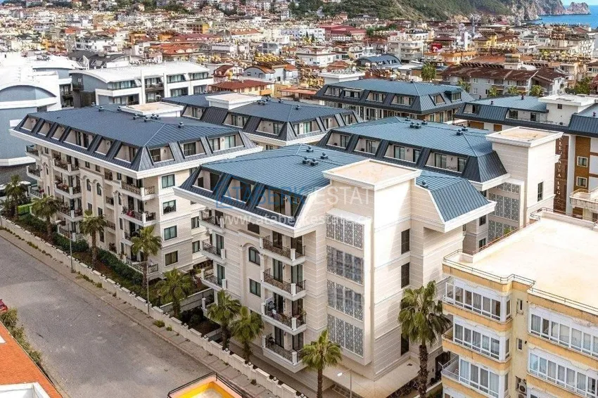 2+1 duplex w centrum Alanyi, plaża Kleopatra — kompleks z licencją wynajmu 2 