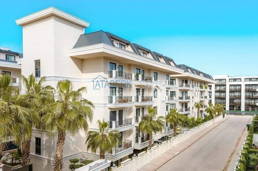 2+1 duplex w centrum Alanyi, plaża Kleopatra — kompleks z licencją wynajmu 4 