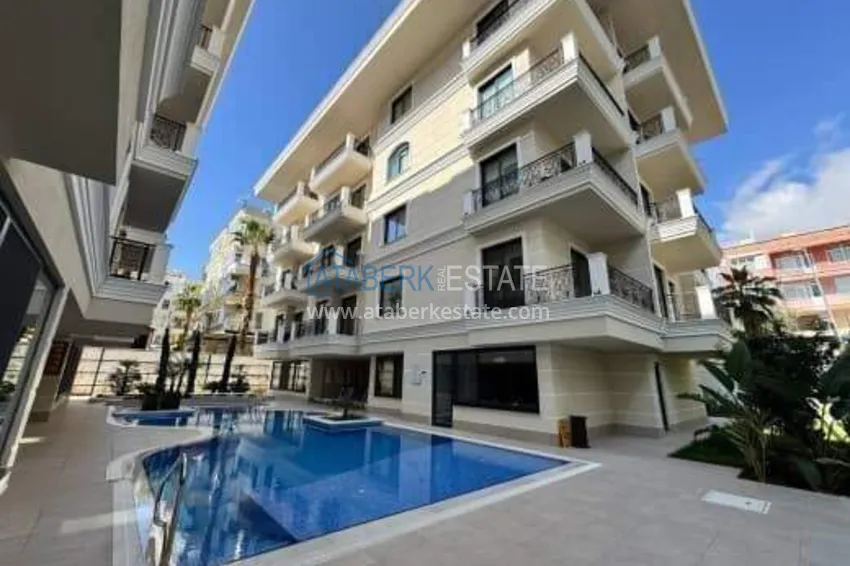 2+1 duplex w centrum Alanyi, plaża Kleopatra — kompleks z licencją wynajmu 7 