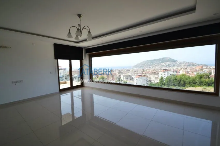 Mieszkanie do wynajęcia zaledwie 150 metrów od morza w centrum popularnej dzielnicy Alanya 14 