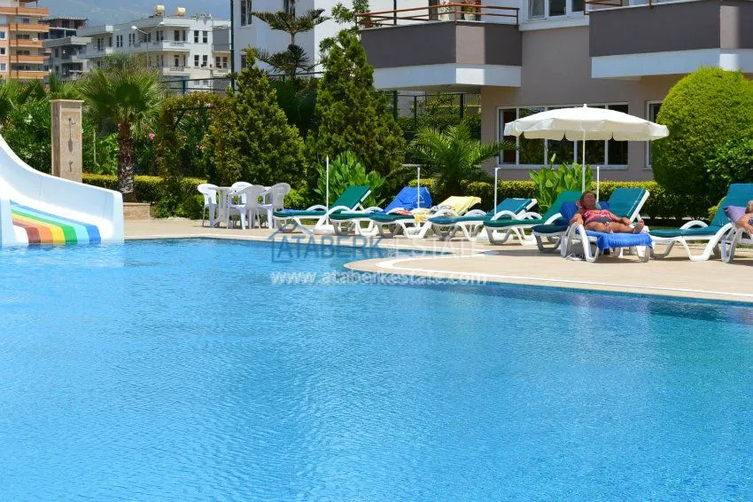 Mieszkanie do wynajęcia zaledwie 150 metrów od morza w centrum popularnej dzielnicy Alanya 32 